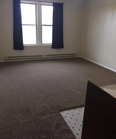 7139 W Greenfield Ave #8 — Photo 3