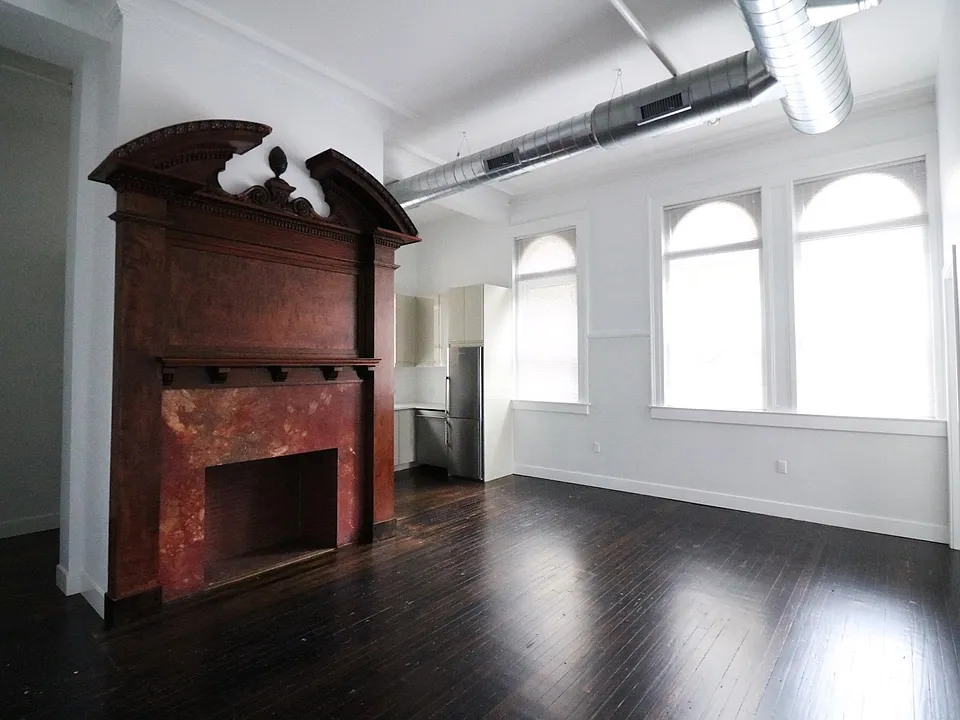 132 Temple St #201