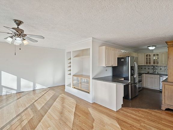 5th image of 9-05 162nd St APT 4C