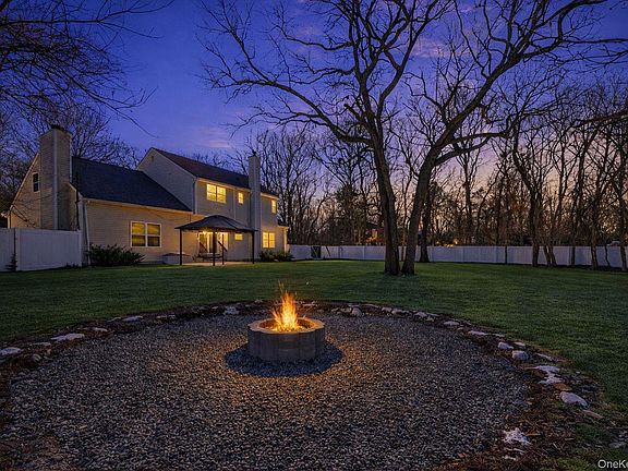 4th image of 36 S. Cozine Road