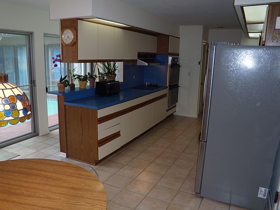 2nd image of 2608 Mercedes Dr