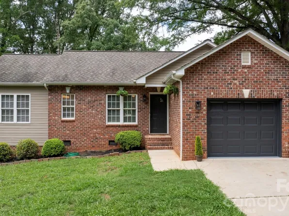 208 S B Ave, Maiden, NC 28650