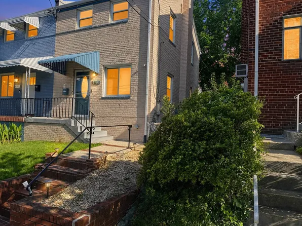 4360 Dubois Pl SE, Washington, DC 20019