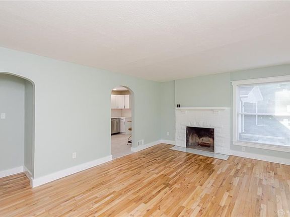 3rd image of 24 Rosell Dr