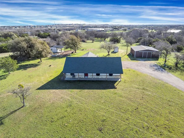 6632 Veal Station Rd, Weatherford, TX 76085