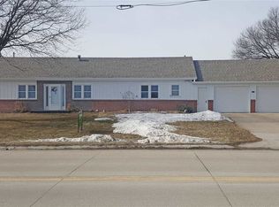 515 N 5th Ave, Broken Bow, NE 68822