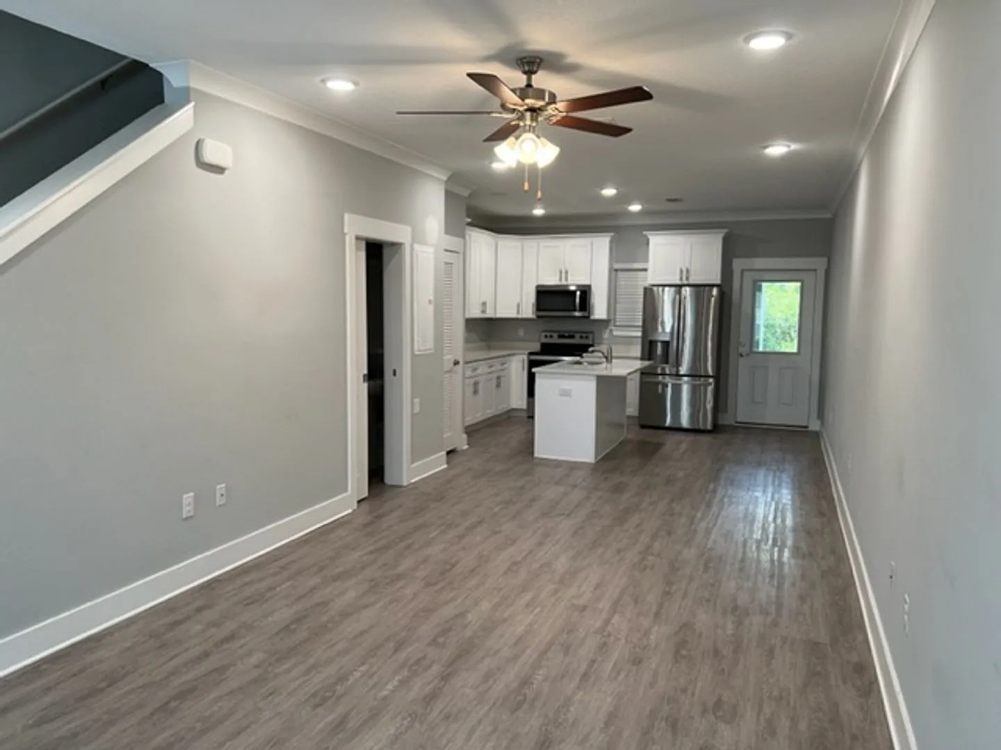 Newly Painted Verandas of Freeport Townhome Near the Beaches! — Photo 3