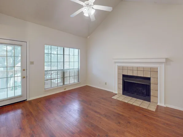 3131 W Park Blvd APT 264, Plano, TX 75075