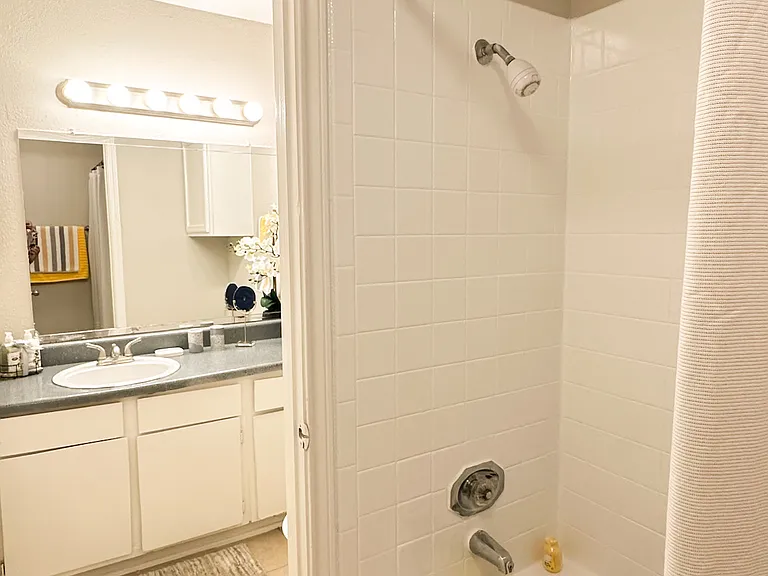 The Park @ Live Oak Apartments — Photo 103