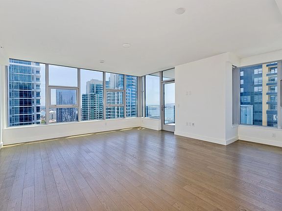 3rd image of 1388 Kettner Blvd Unit 2806
