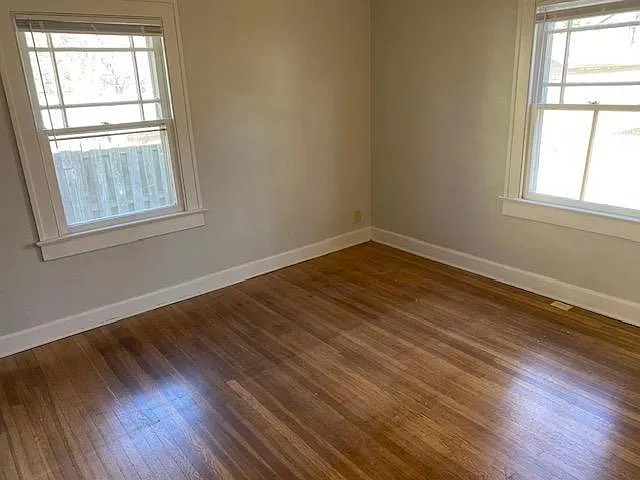 5137 N Guilford Ave — Photo 13