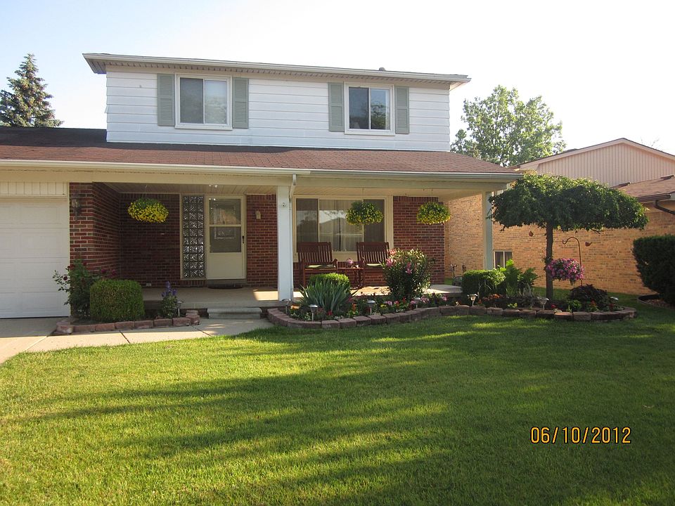 2nd image of 4155 Mahogany Dr
