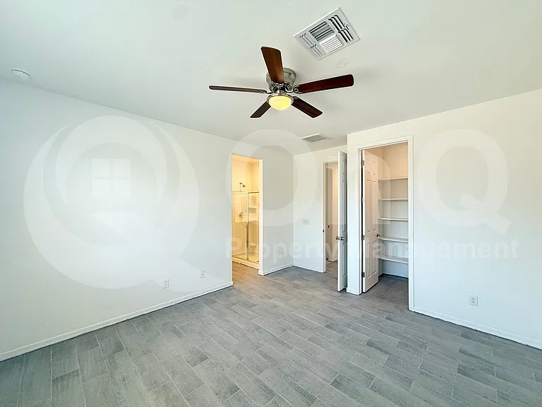 1265 E Kingman St — Photo 38