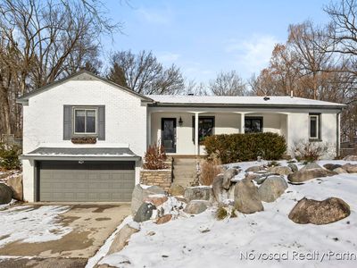 91 Carl Dr NE, Ada, MI, 49301