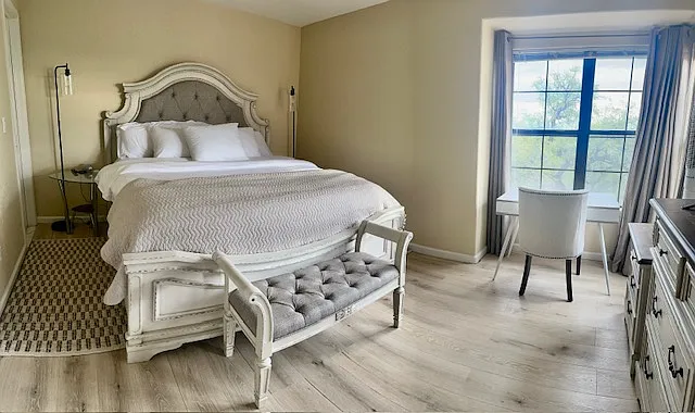 6651 N Campbell Ave #203 — Photo 17