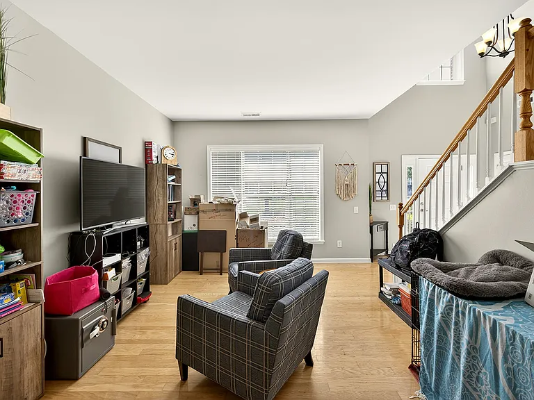 9538 Oswald Ln — Photo 10