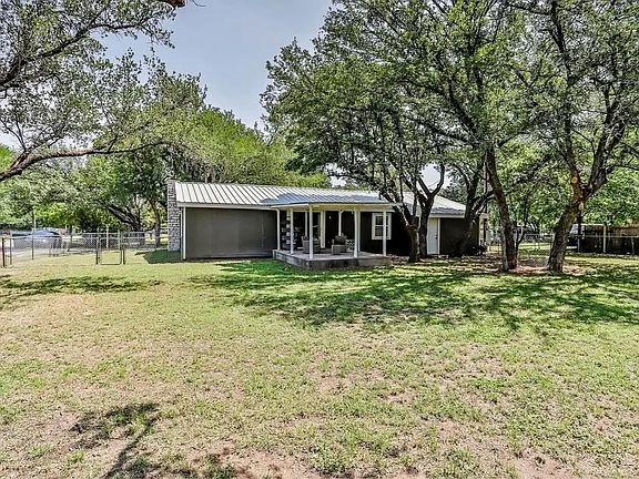 5th image of 3009 Tanglewood Dr