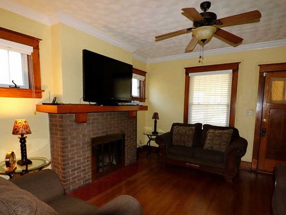 4th image of 731 E Frye Ave