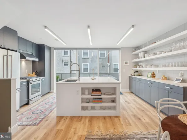 1432 N Hope St, Philadelphia, PA 19122