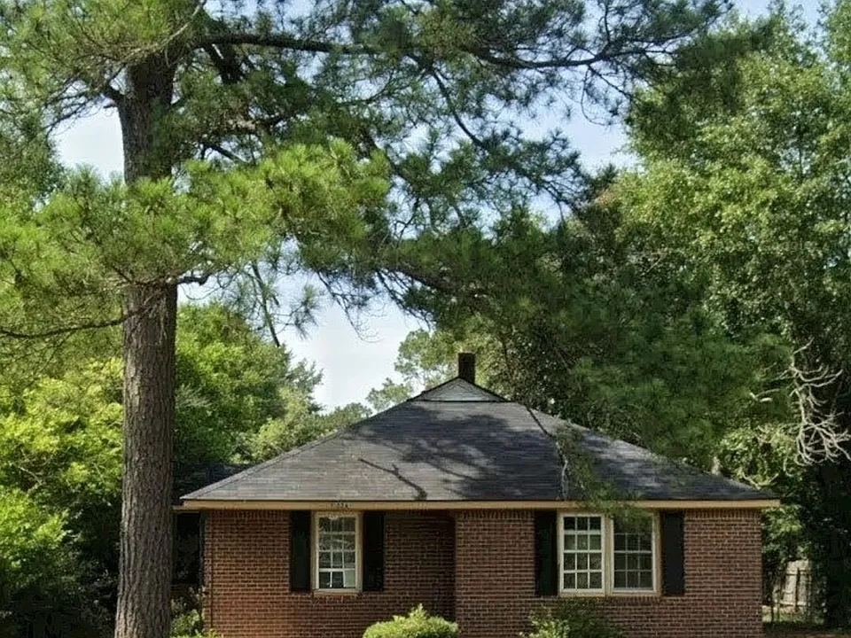 1702 Lincoln Ave