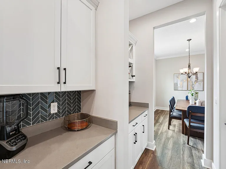 10223 Silverbrook Trl — Photo 20