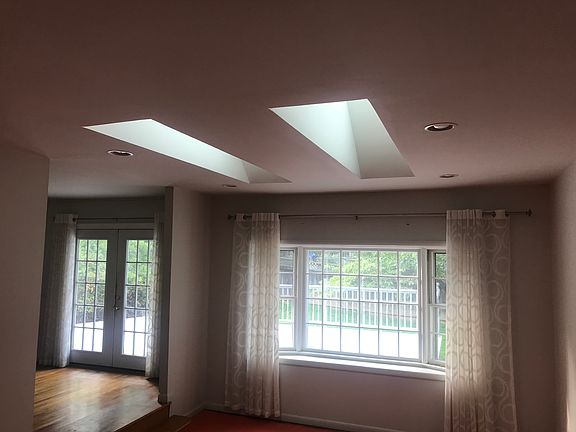 3rd image of 11801 Enid Dr