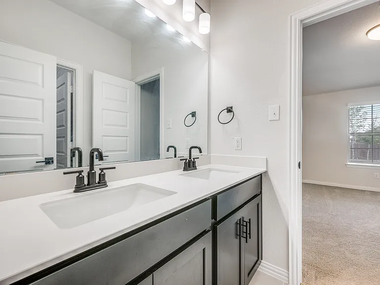 2104 Briar Rose Dr — Photo 8