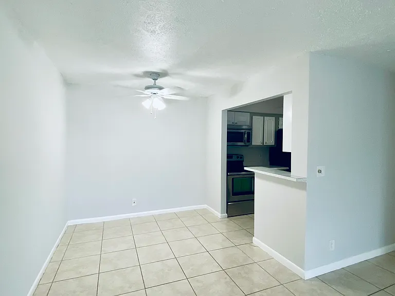 125 Shore Ct #107A — Photo 19