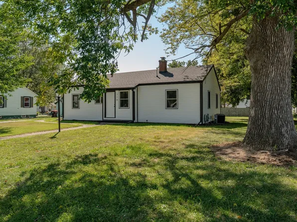 710 E Richardson St, Farmer City, IL 61842
