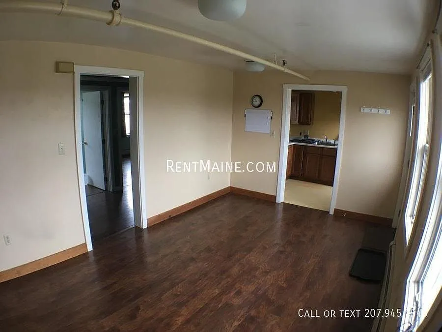 2 bed, $1,250 — Photo 2