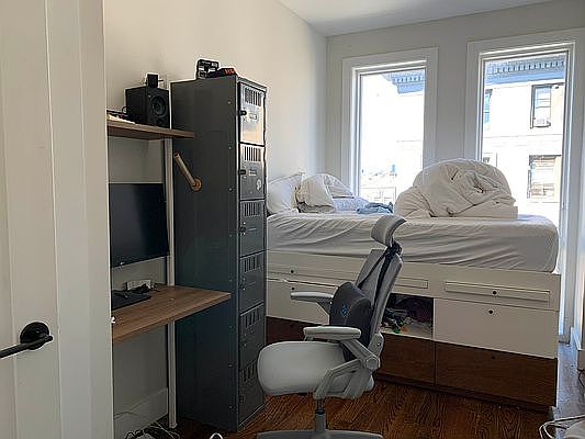 5th image of 83 Graham Ave #4I