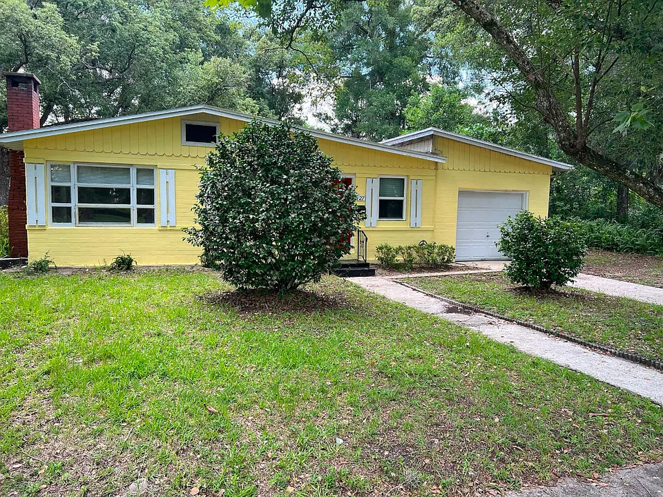 727 N Amelia Ave