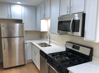 205 W Miner St Floor 2, Arlington Heights, IL 60005