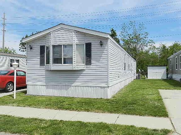 2nd image of 1934 Bluffstone Ct