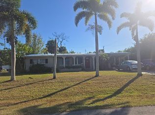 189 Center Ave NW, Pt Charlotte, FL 33952