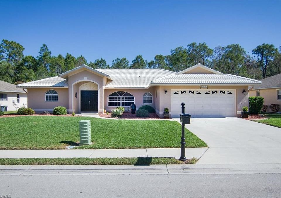 1st image of 7678 Woodland Bend Cir