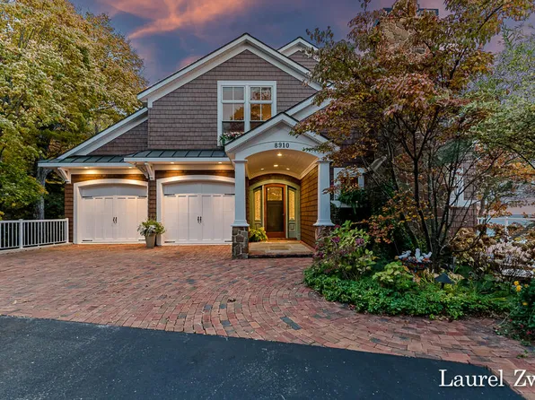 8910 Beech Ridge Dr, Montague, MI 49437