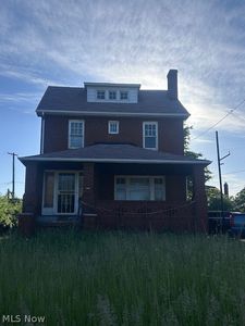 496 E 185th St, Cleveland, OH, 44119