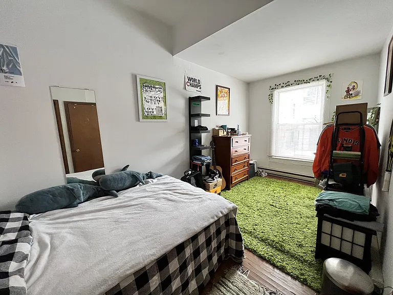 2717 N Hampden Ct — Photo 6