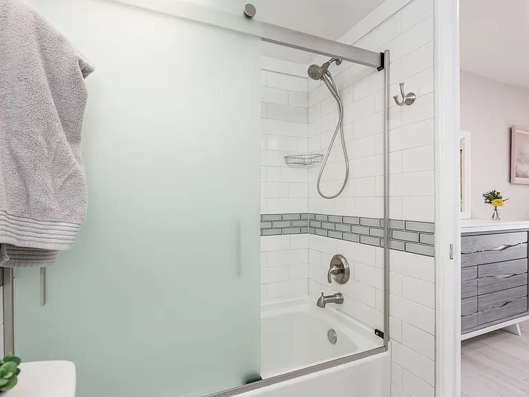 5005 Commonwealth Dr — Photo 23