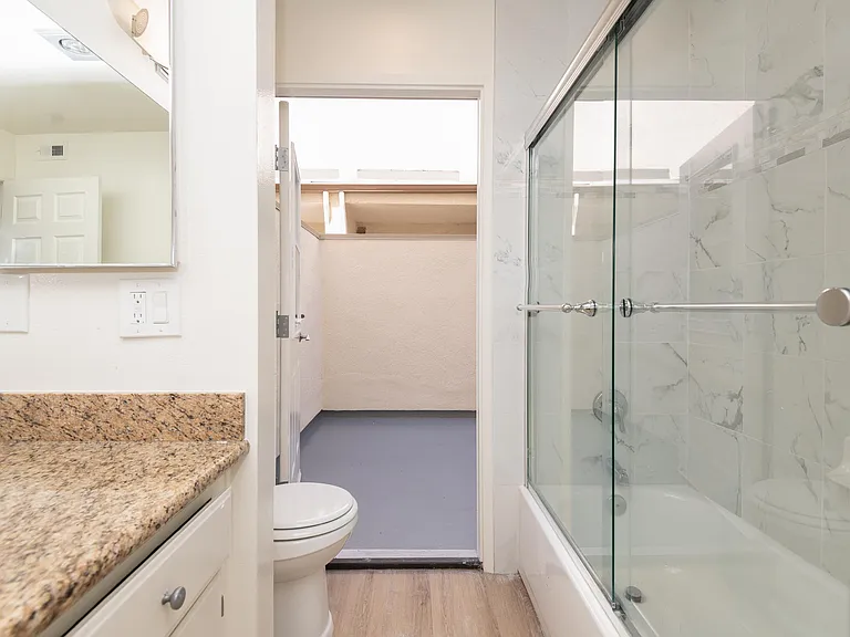 3650 Midvale Ave #108 — Photo 18