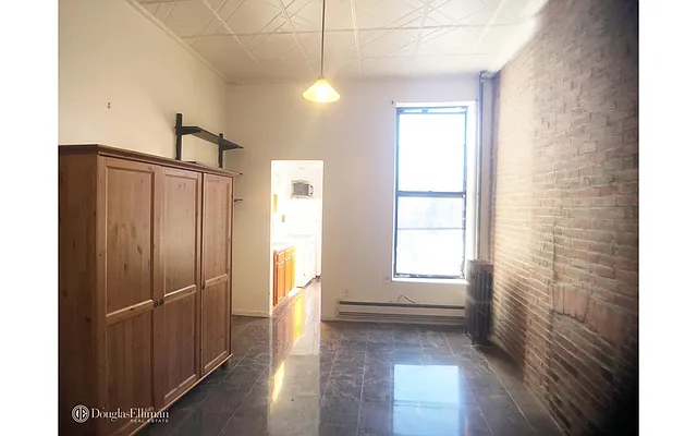 Rented by Douglas Elliman | media 10