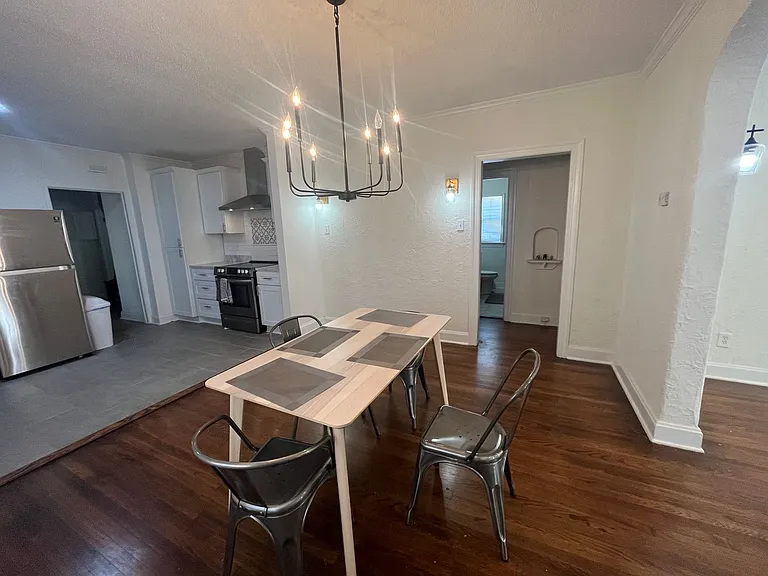 908 Maury St — Photo 17