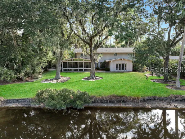 6 Beach Lagoon Rd, Hilton Head Island, SC 29928