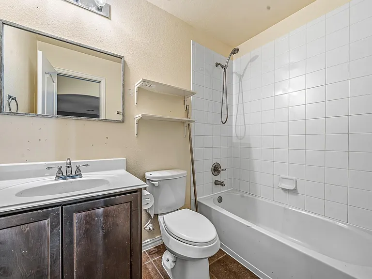 2403 Summers Glen Ct — Photo 19