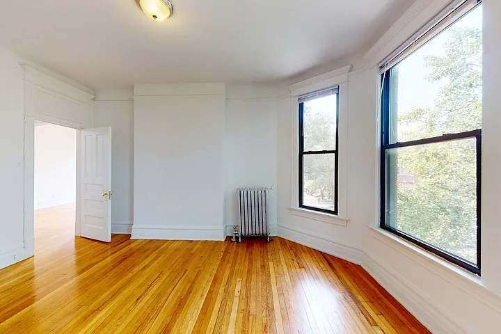 5401-5403 S. Woodlawn Avenue — Photo 73