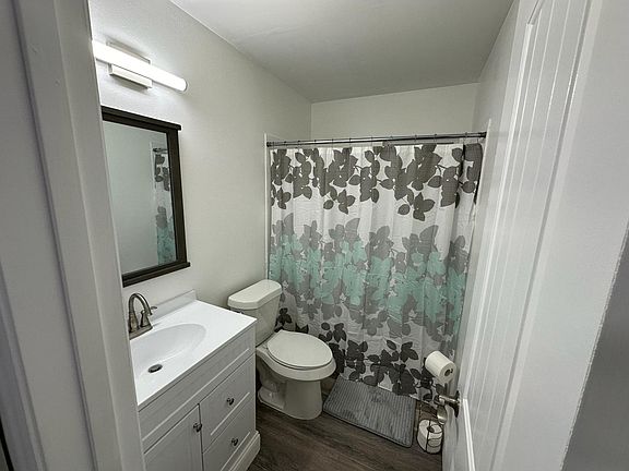5th image of 224 Sunnybrook Ln