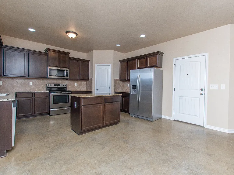 103 W Libra Dr — Photo 8