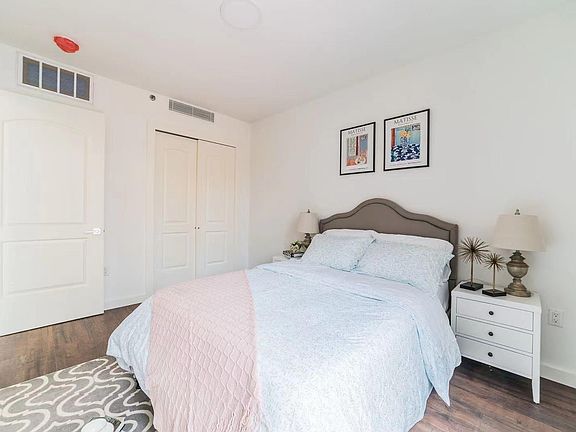 4th image of 14427 Sanford Ave #2F