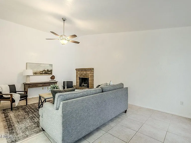 16 W Loma Vista Dr #104 — Photo 4